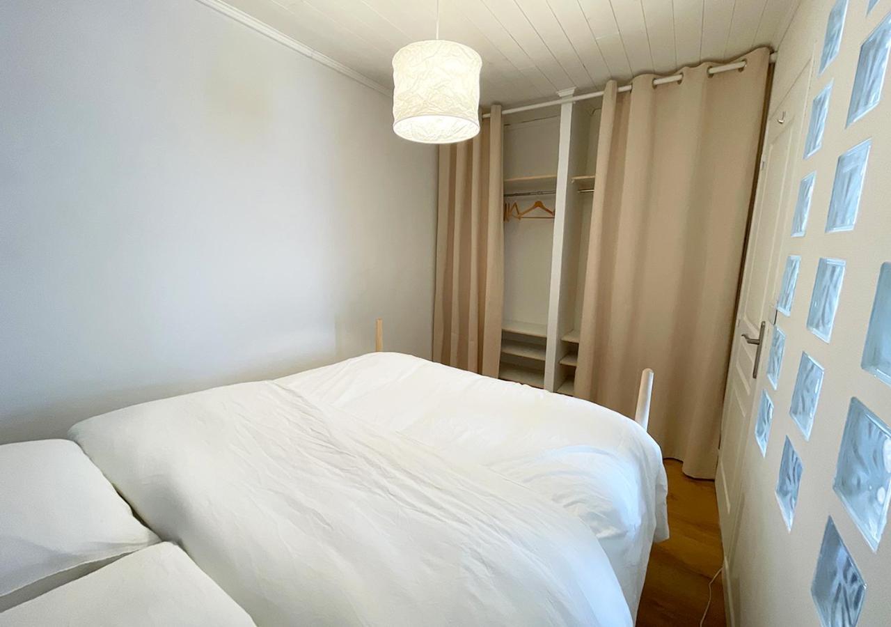 Charmant Appartement Renove Au Coeur De Конкарно Экстерьер фото