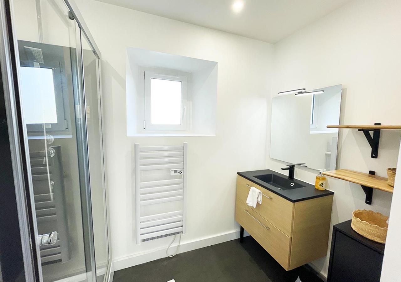 Charmant Appartement Renove Au Coeur De Конкарно Экстерьер фото